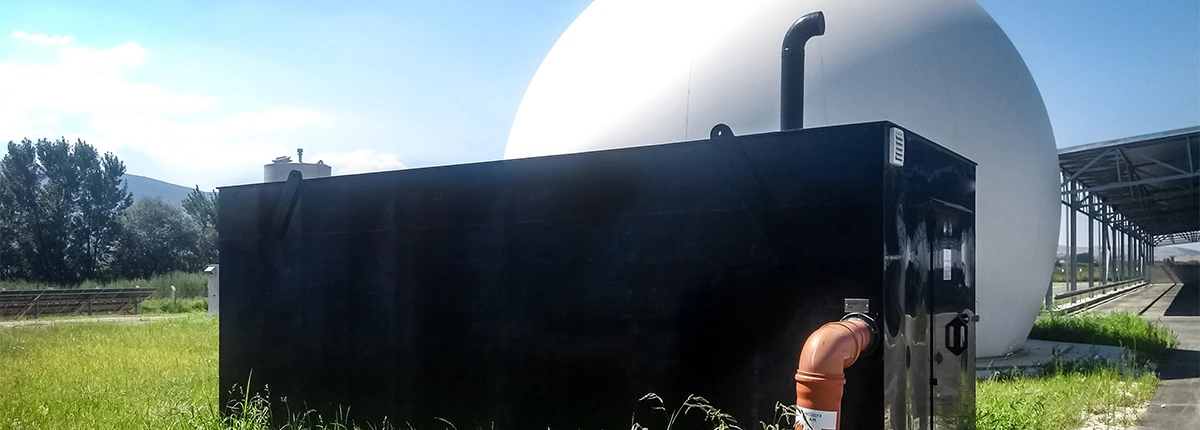 Robuster belflor® Boxed Biofilter von Störk Umwelttechnik für dauerhafte Abluftreinigung im industriellen Außenbereich